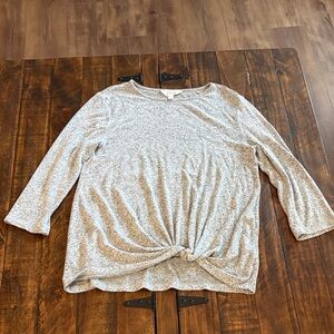 Market & Spruce Light Gray Long Sleeve Top